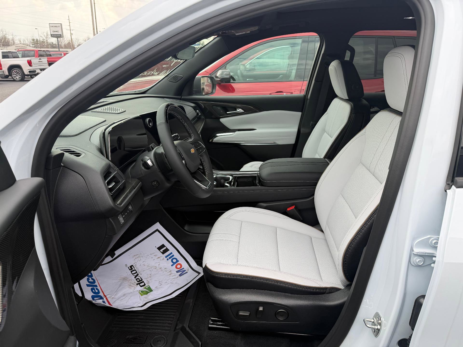New 2026 Chevrolet Traverse High Country w/ LPO, Floor Liner Package AWD/4WD image 8