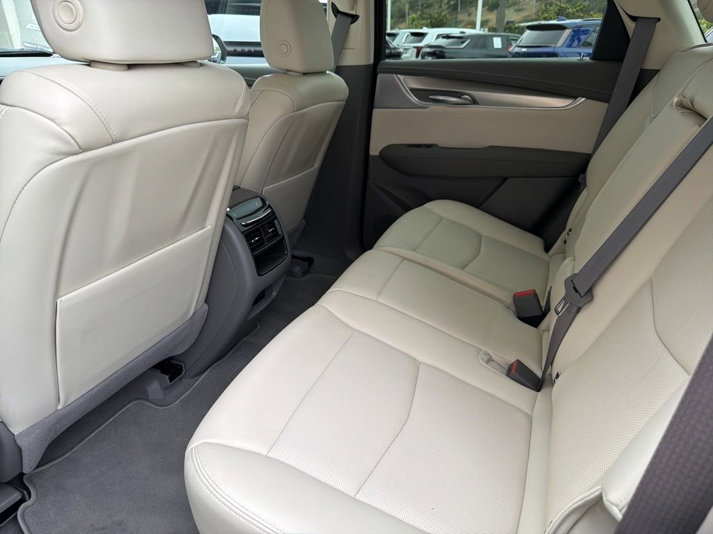 Used 2026 Cadillac XT5 Premium Luxury w/ Driver Assist Package AWD/4WD image 6