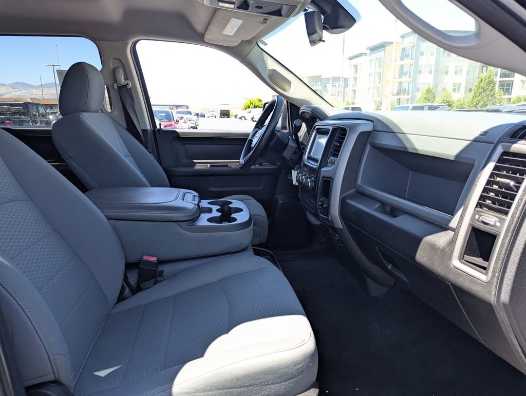 Used 2014 RAM 1500 ST w/ SXT Appearance Group AWD/4WD image 32