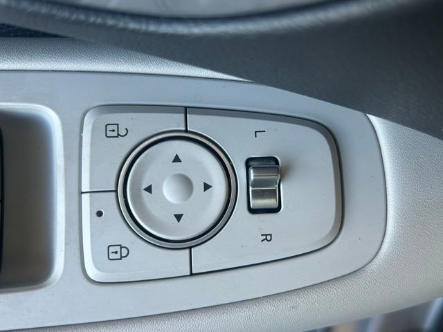 Used 2023 Hyundai Sonata SE image 11