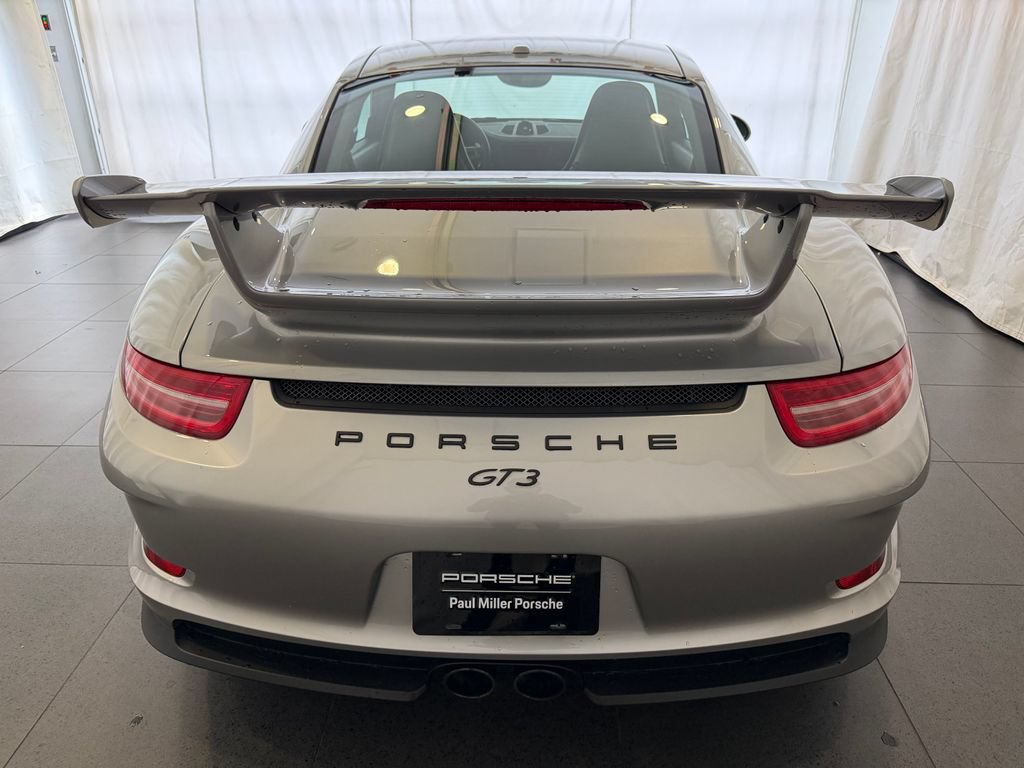 Certified 2015 Porsche 911 GT3 RWD image 8
