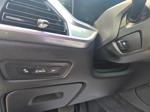 Used 2024 BMW X5 xDrive50e AWD/4WD image 21