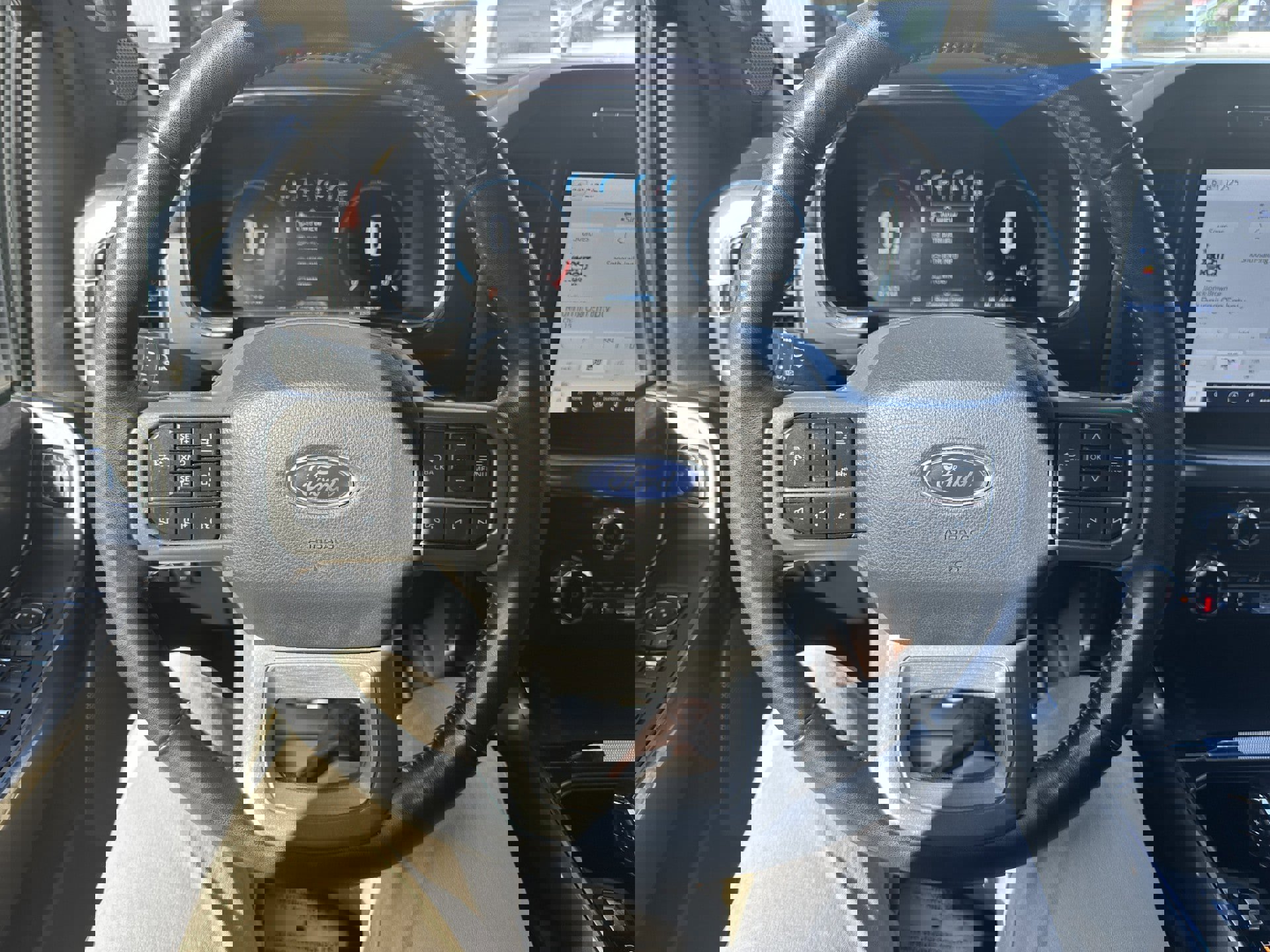 Certified 2022 Ford F150 Lariat w/ Equipment Group 502A High image 14