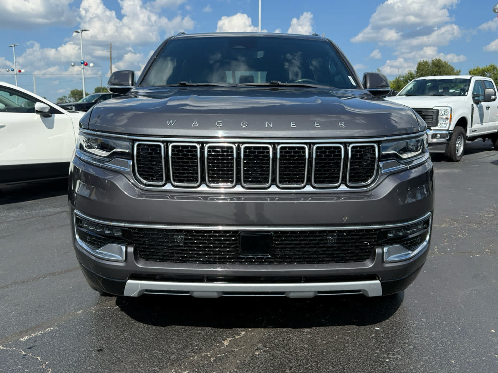 Used 2022 Jeep Wagoneer Series II w/ Premium Group I AWD/4WD image 25