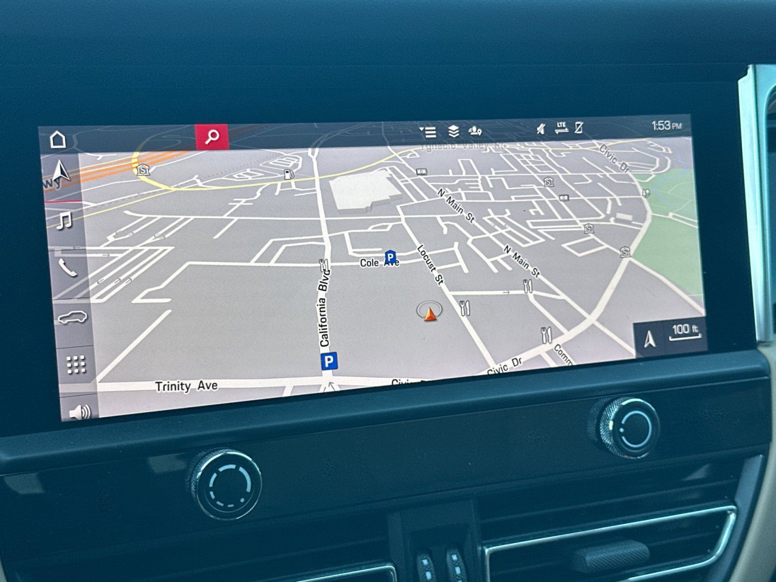 Certified 2023 Porsche Macan image 19