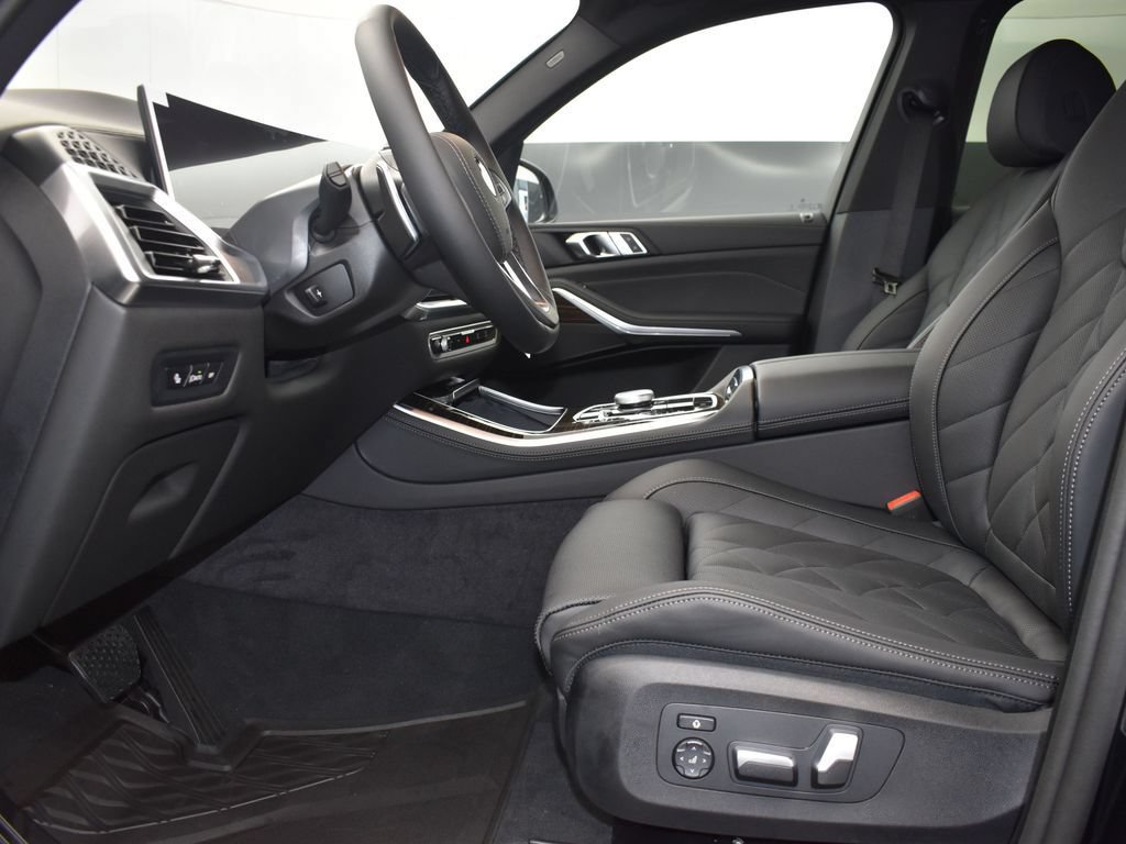 Used 2026 BMW X5 sDrive40i RWD image 12