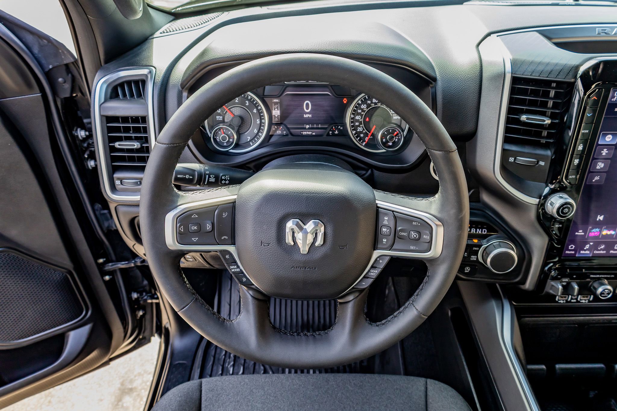 Used 2025 RAM 1500 Big Horn image 19