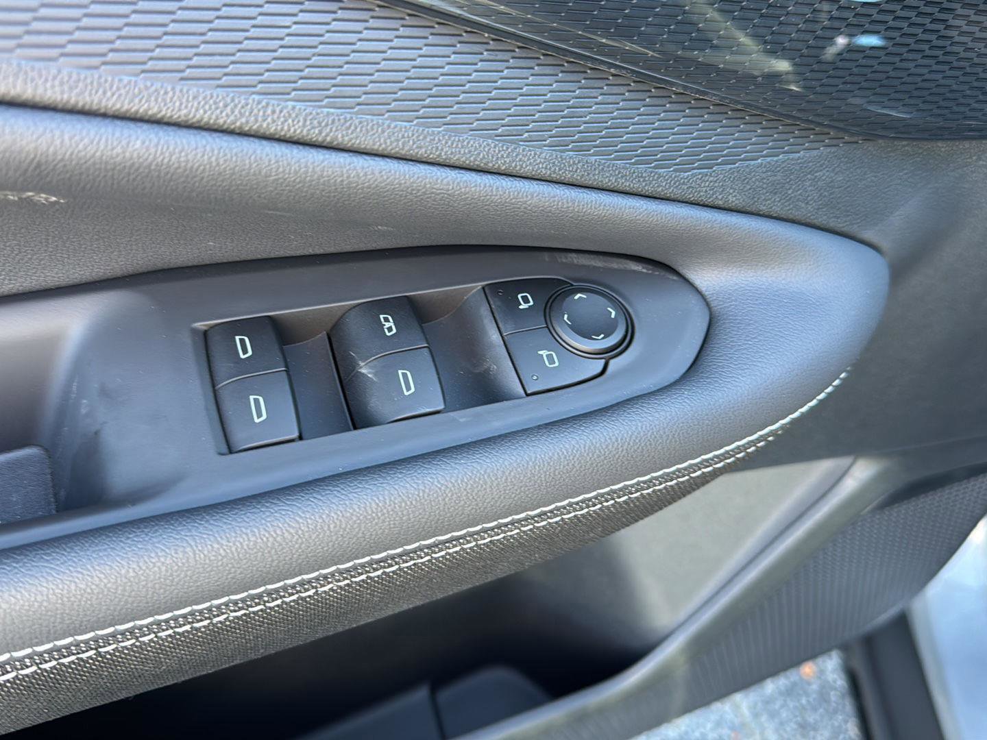 New 2026 Chevrolet Blazer EV LT image 28