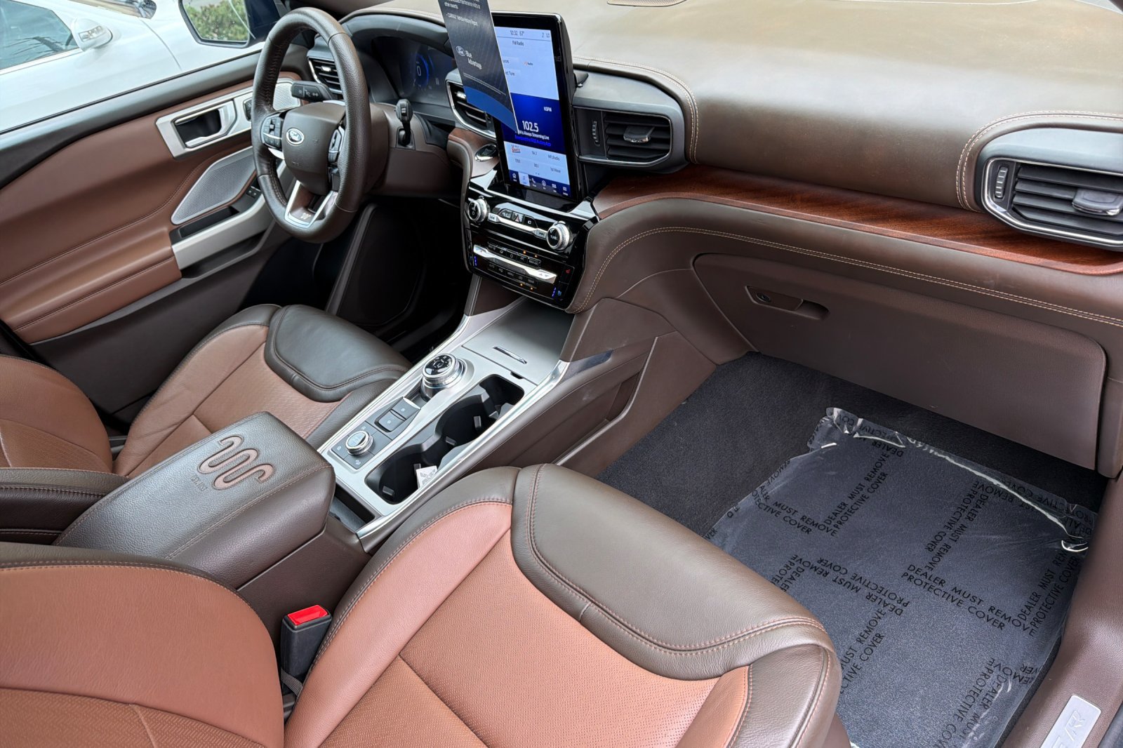 Used 2023 Ford Explorer King Ranch w/ Technology Package AWD/4WD image 21