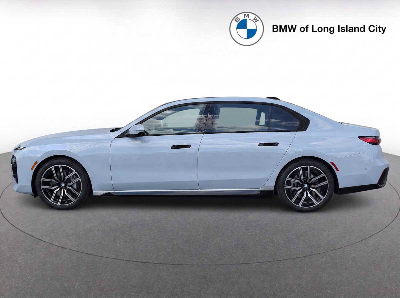New 2026 BMW 740i xDrive AWD/4WD image 7