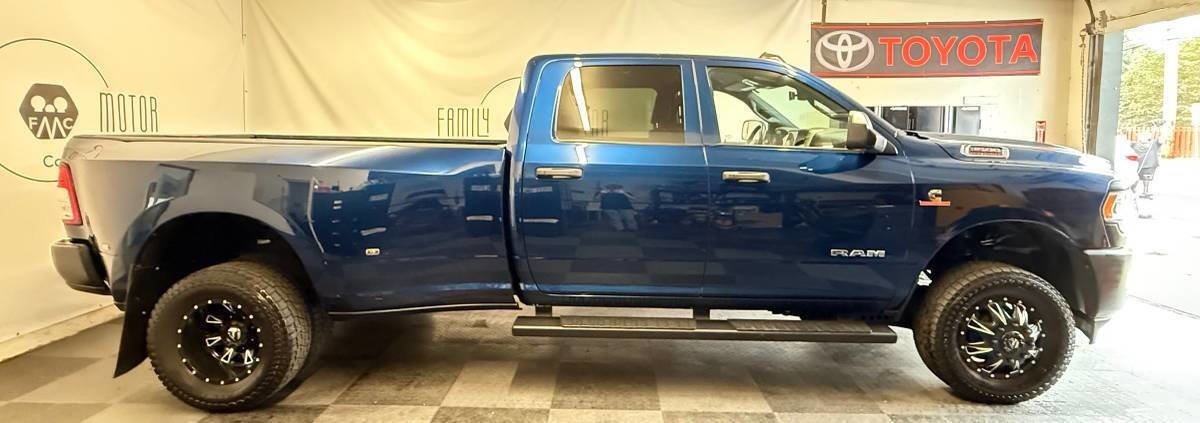 Used 2022 RAM 3500 Tradesman image 2