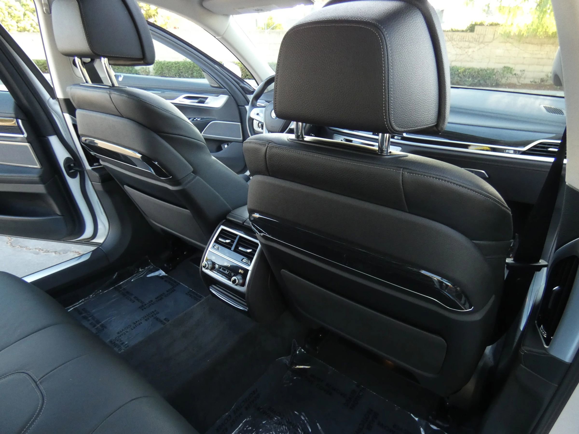 Used 2022 BMW 745e xDrive image 43