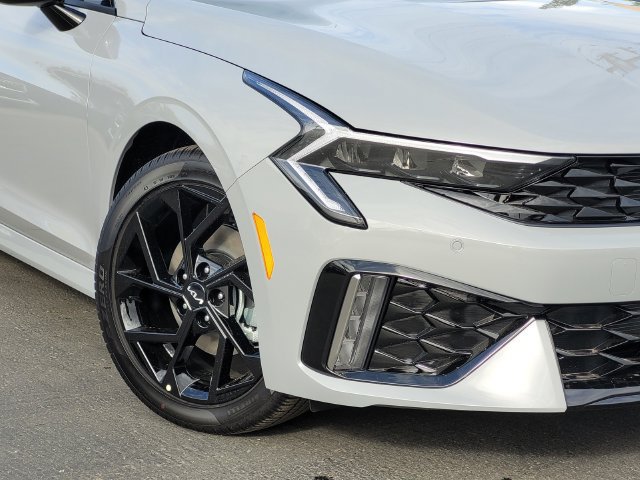 New 2027 Kia K5 GT-Line FWD image 3