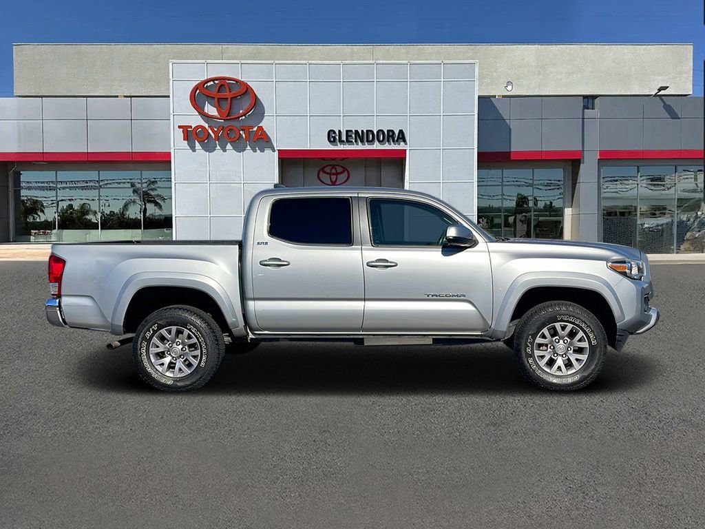 Used 2016 Toyota Tacoma SR5 image 2