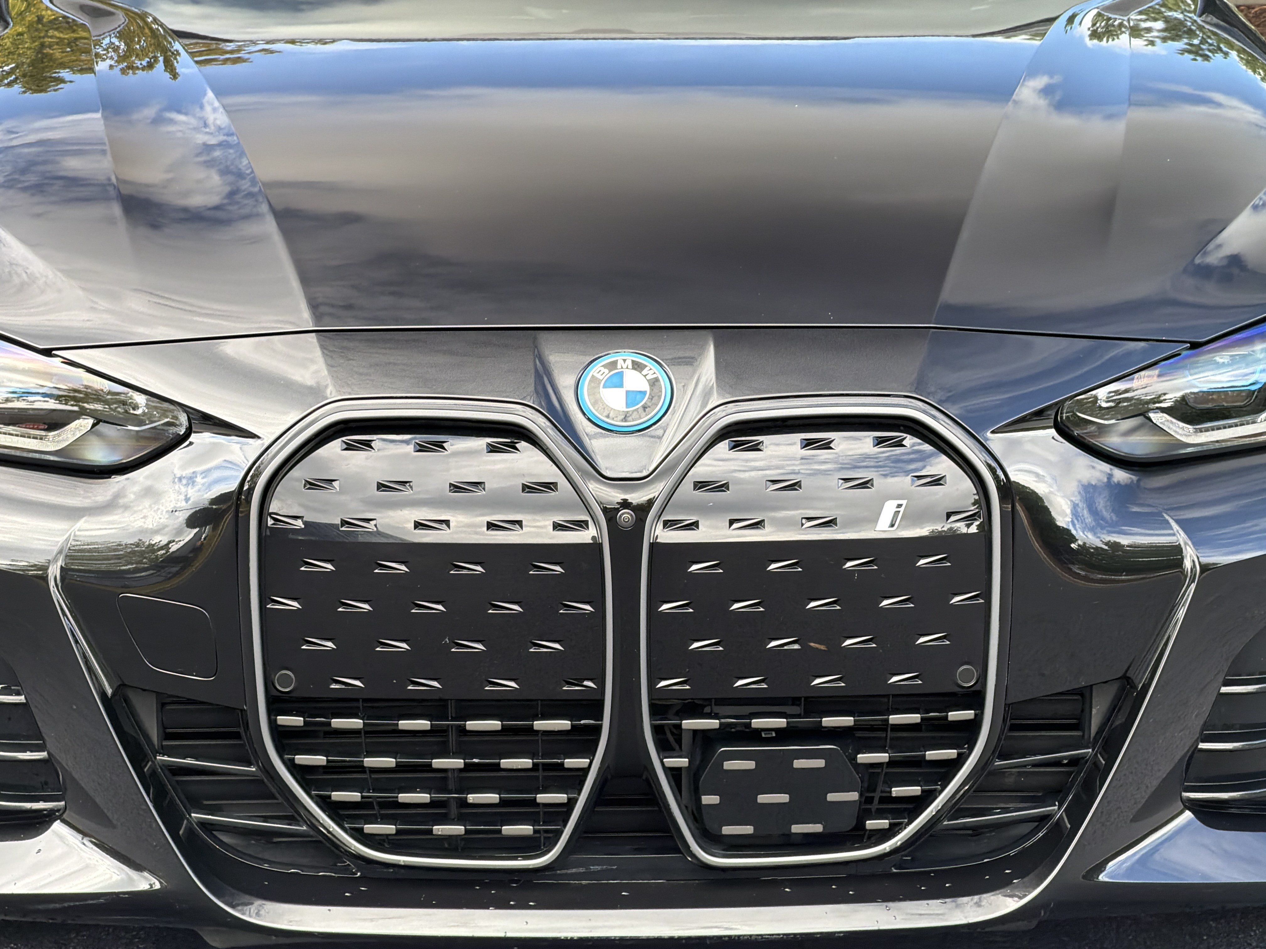 Used 2023 BMW i4 eDrive40 w/ M Sport Package RWD image 36