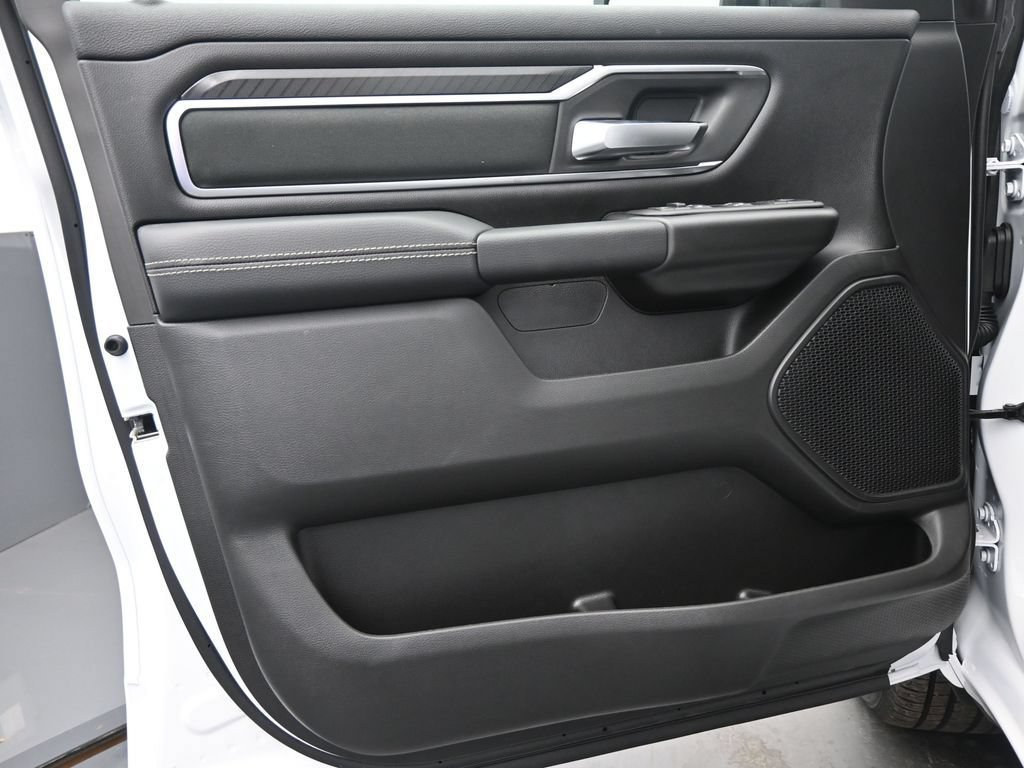 New 2026 RAM 1500 Big Horn AWD/4WD image 12