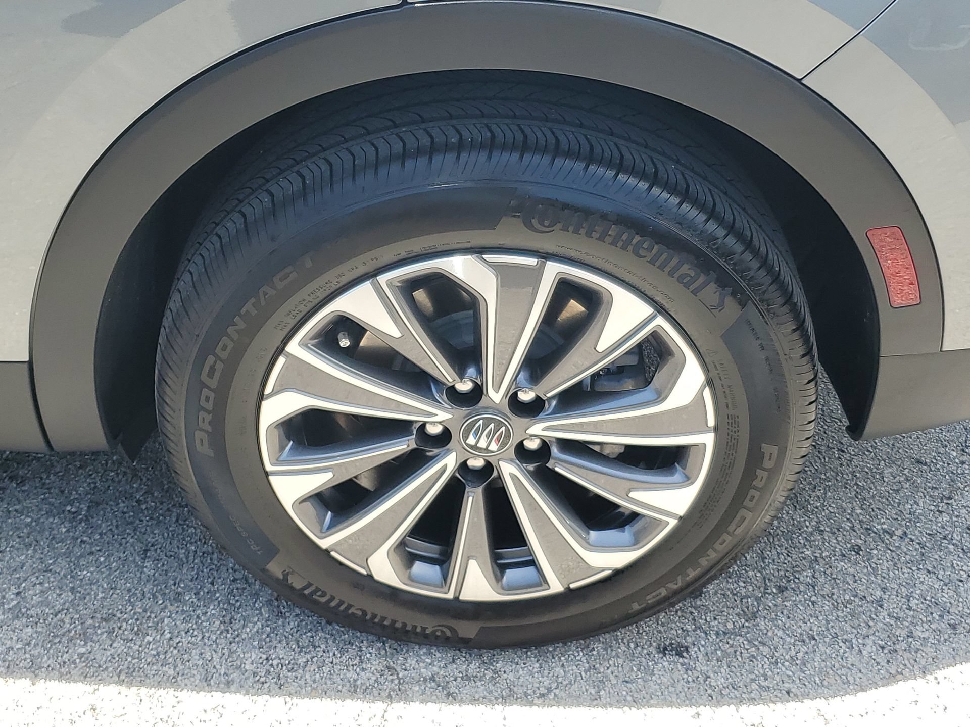 Used 2024 Buick Envision Preferred AWD/4WD image 5
