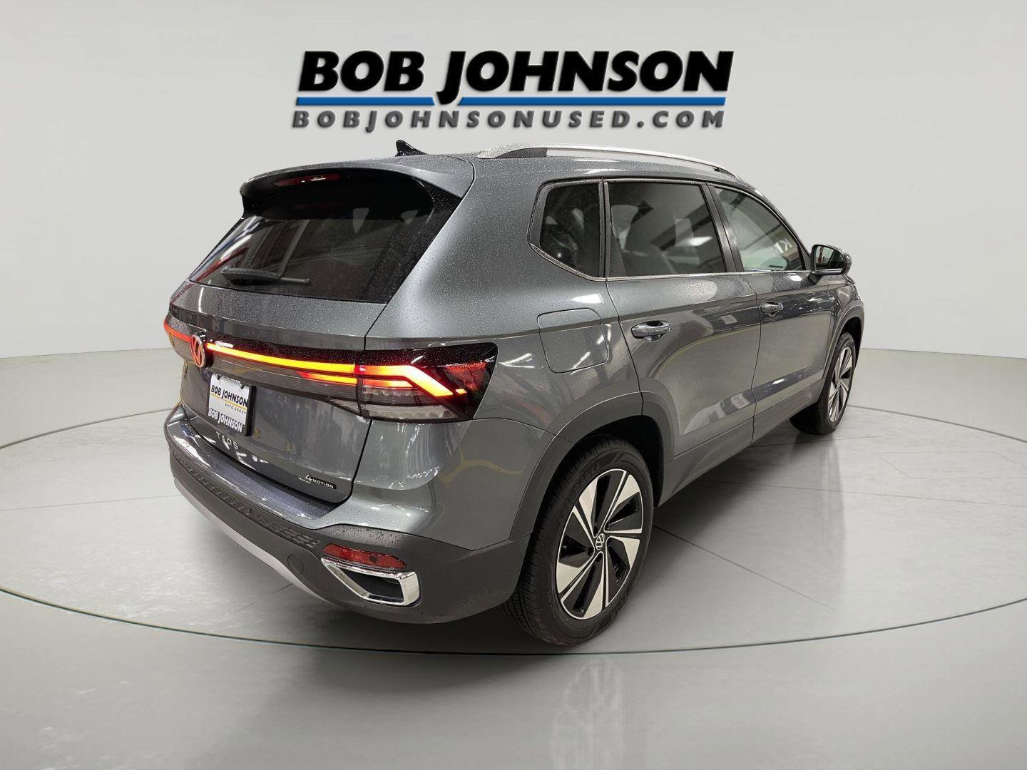 Used 2025 Volkswagen Taos SE image 7