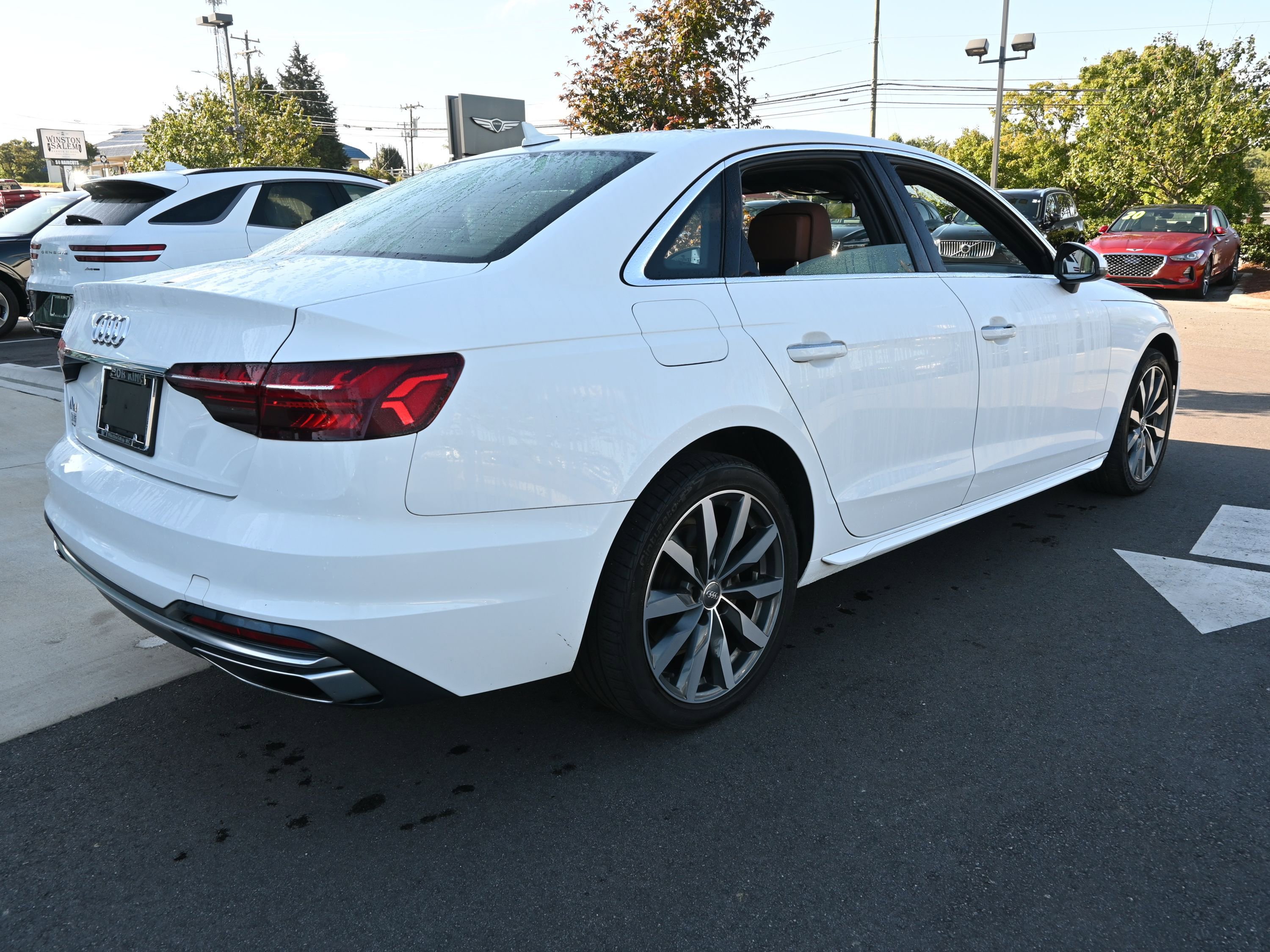 Used 2020 Audi A4 2.0T Premium w/ Convenience Package image 6