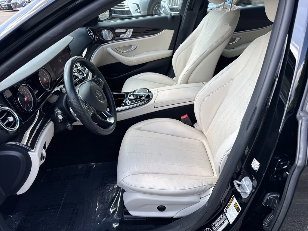 Used 2018 Mercedes-Benz E 400 4MATIC Sedan image 9