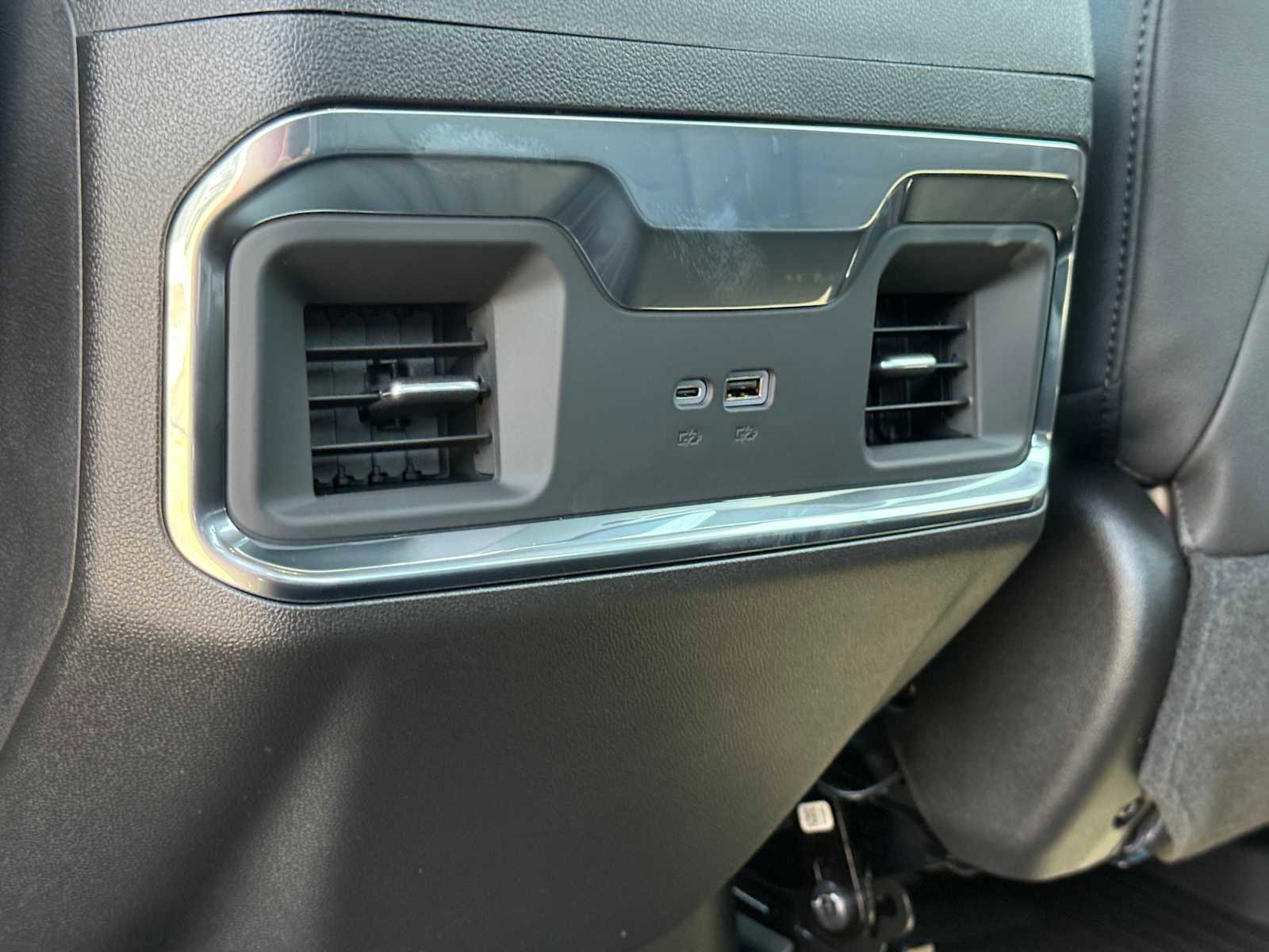 New 2026 Chevrolet Silverado 1500 LTZ w/ Z71 Off-Road Package image 26