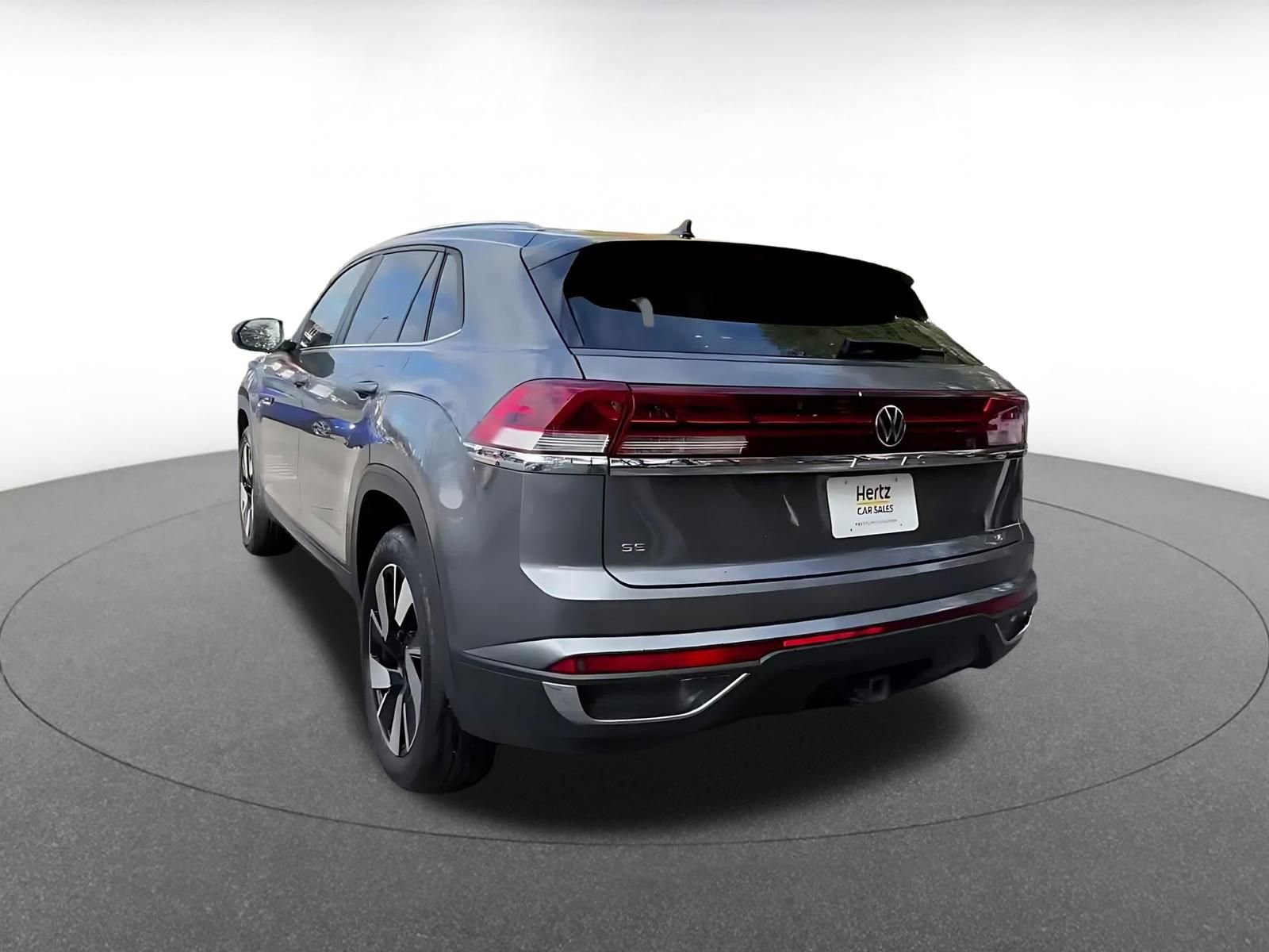 Used 2025 Volkswagen Atlas Cross Sport SE FWD image 11