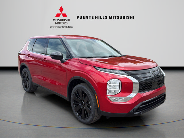 New 2026 Mitsubishi Outlander LE AWD/4WD image 3