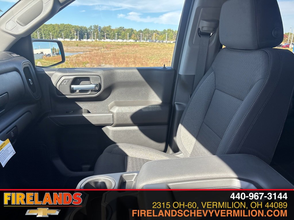 New 2026 Chevrolet Silverado 1500 Custom Trail Boss w/ LPO, Dark Essentials Package image 16