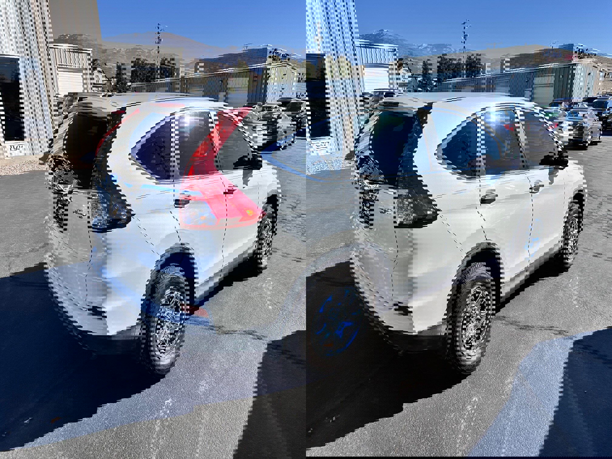 Used 2016 Honda CR-V LX image 3