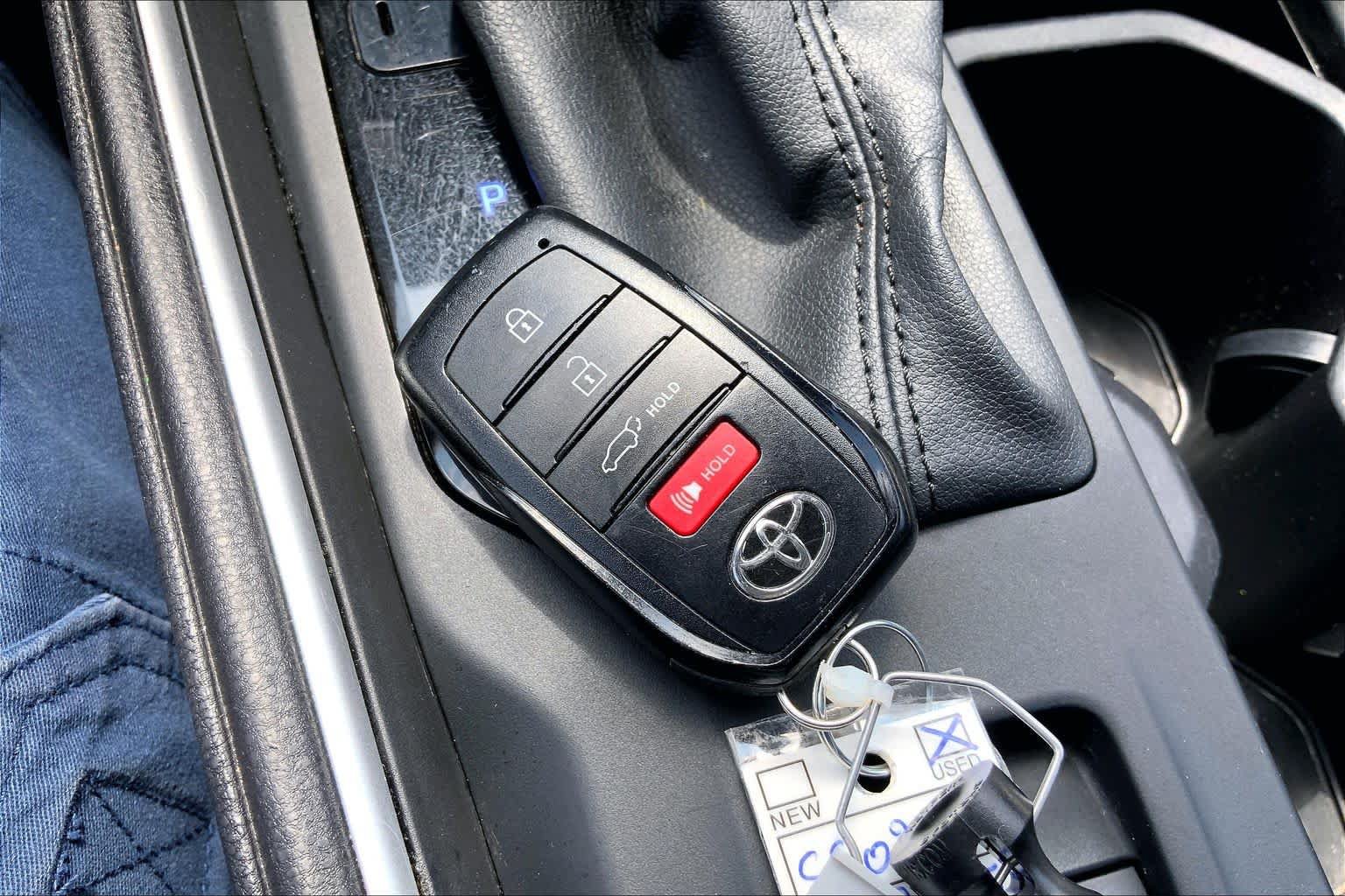 Used 2025 Toyota Grand Highlander FWD image 15