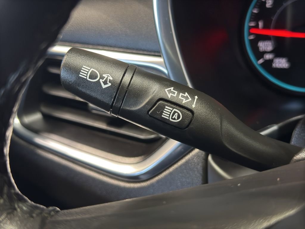 Used 2022 Chevrolet Equinox LT image 24