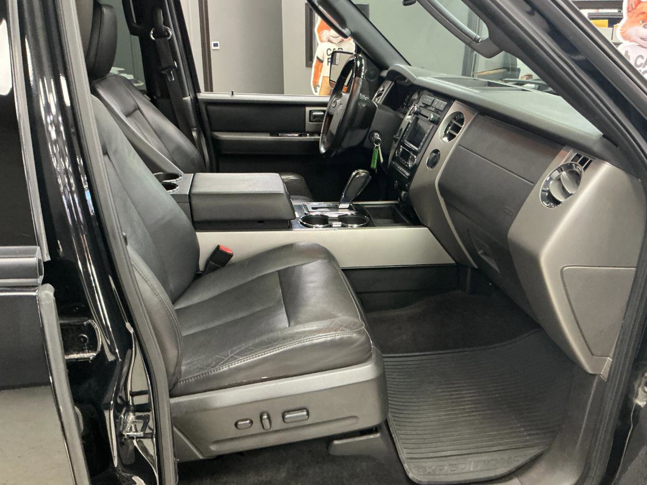 Used 2014 Ford Expedition Limited w/ Equipment Group 301A image 23