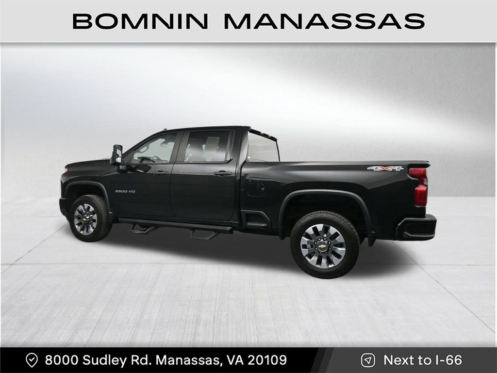 Used 2023 Chevrolet Silverado 2500 Custom w/ Custom Value Package image 7