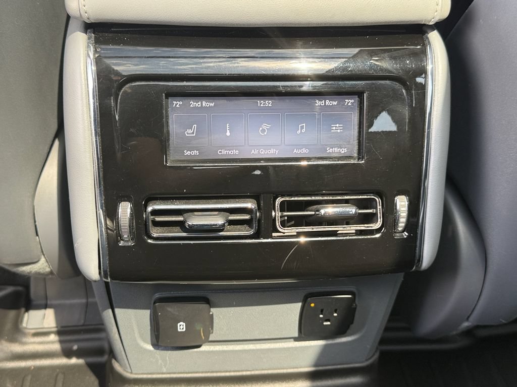 Used 2021 Lincoln Aviator Reserve w/ Equipment Group 208A AWD/4WD image 38