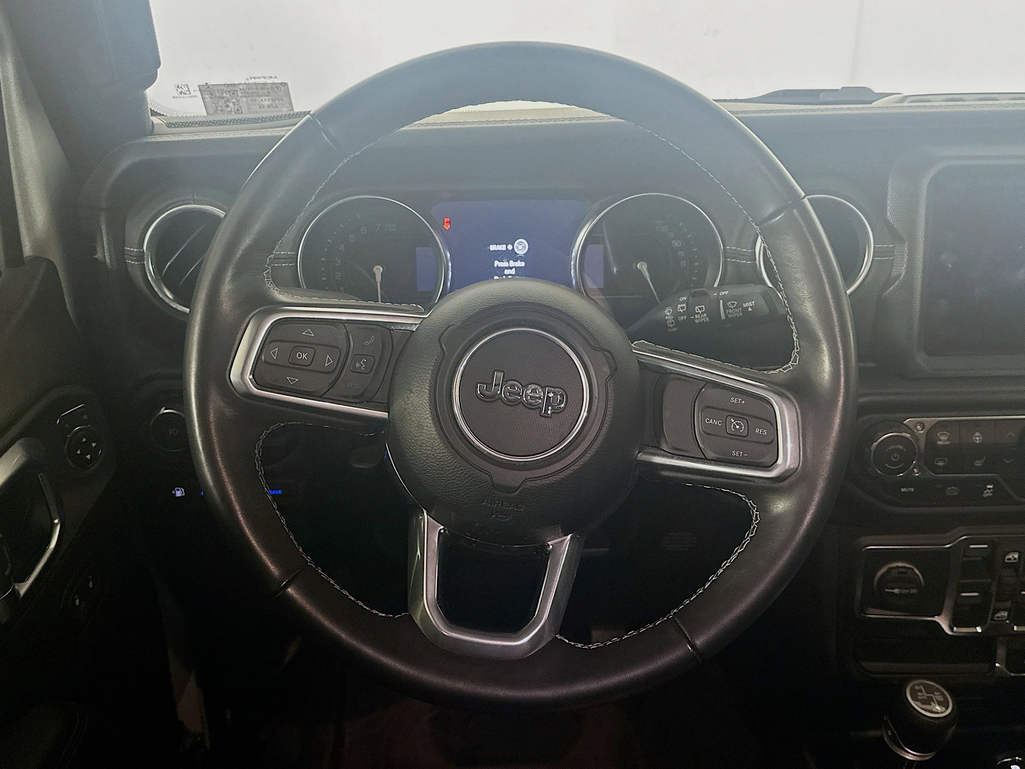 Used 2023 Jeep Wrangler Sahara w/ Cold Weather Group AWD/4WD image 17