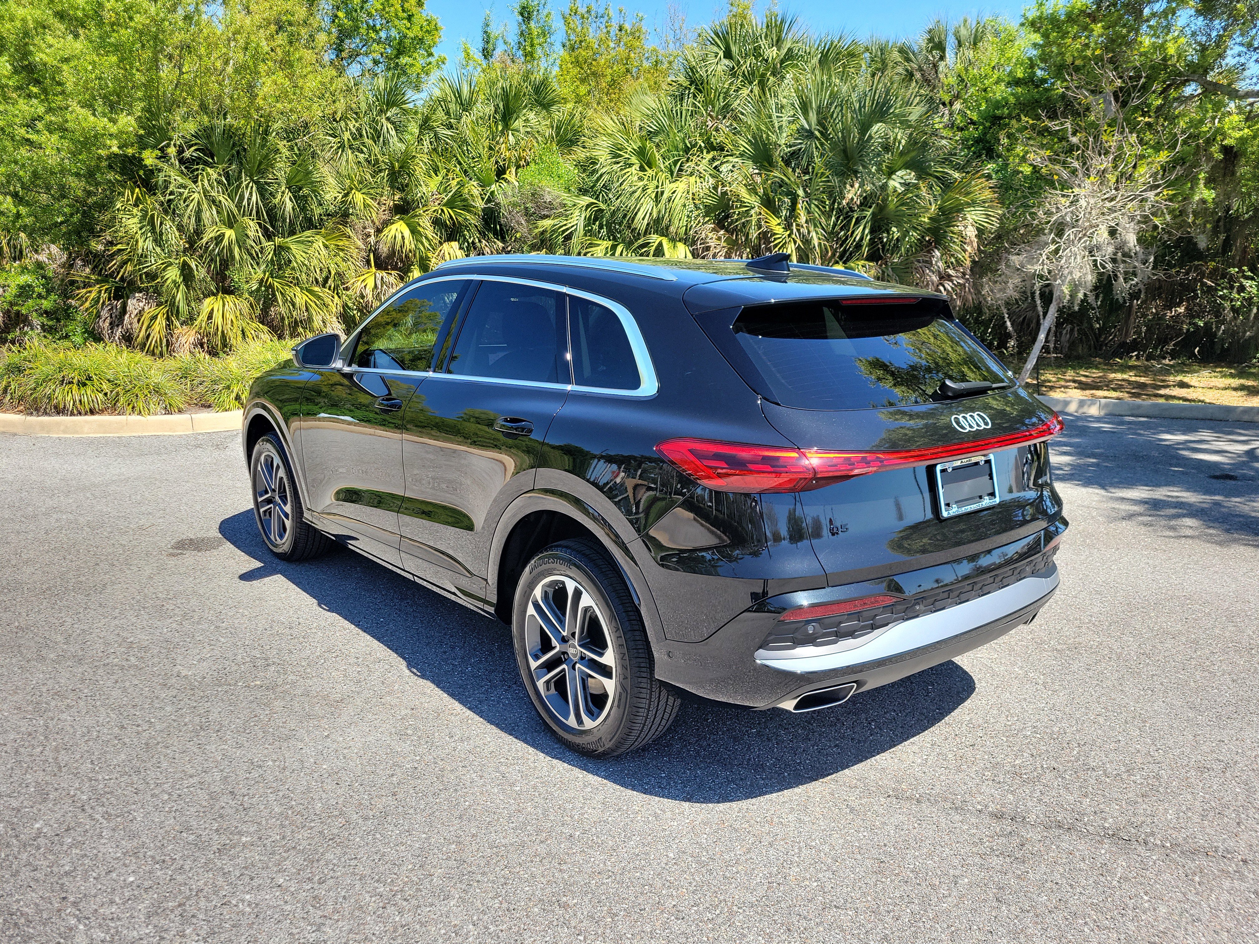 Used 2025 Audi Q5 Premium image 6