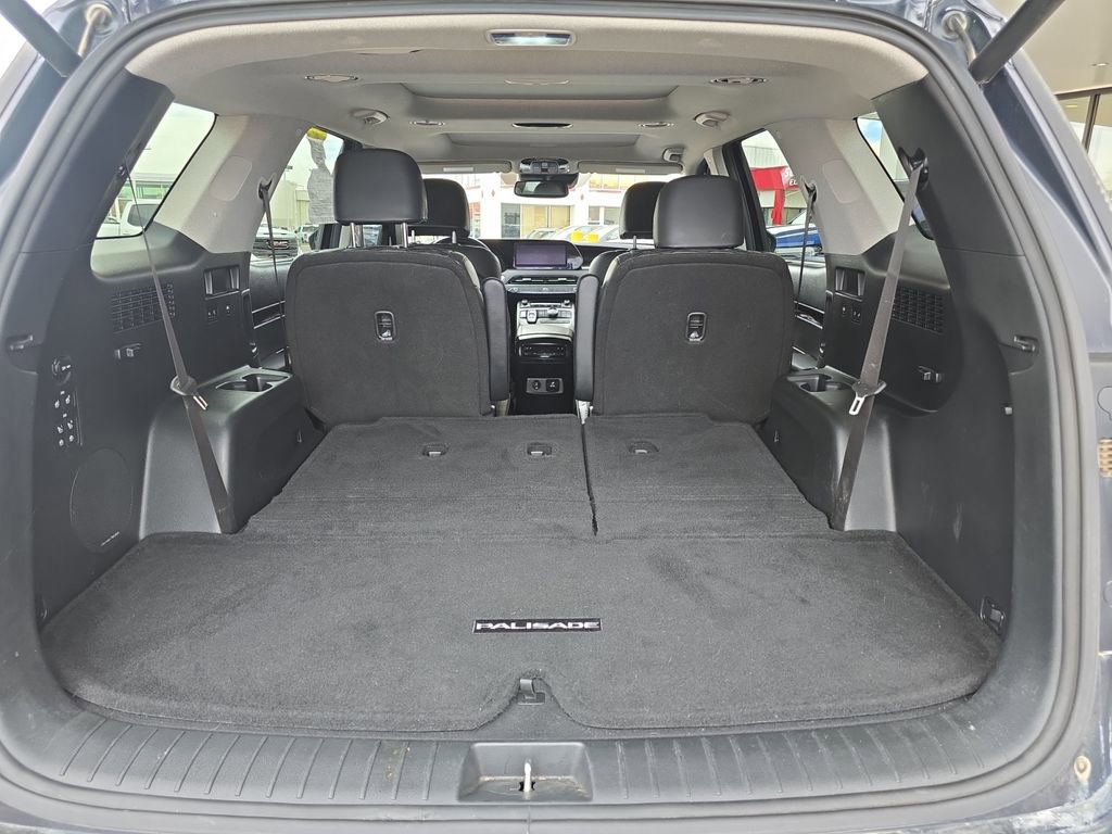 Used 2022 Hyundai Palisade Limited image 18