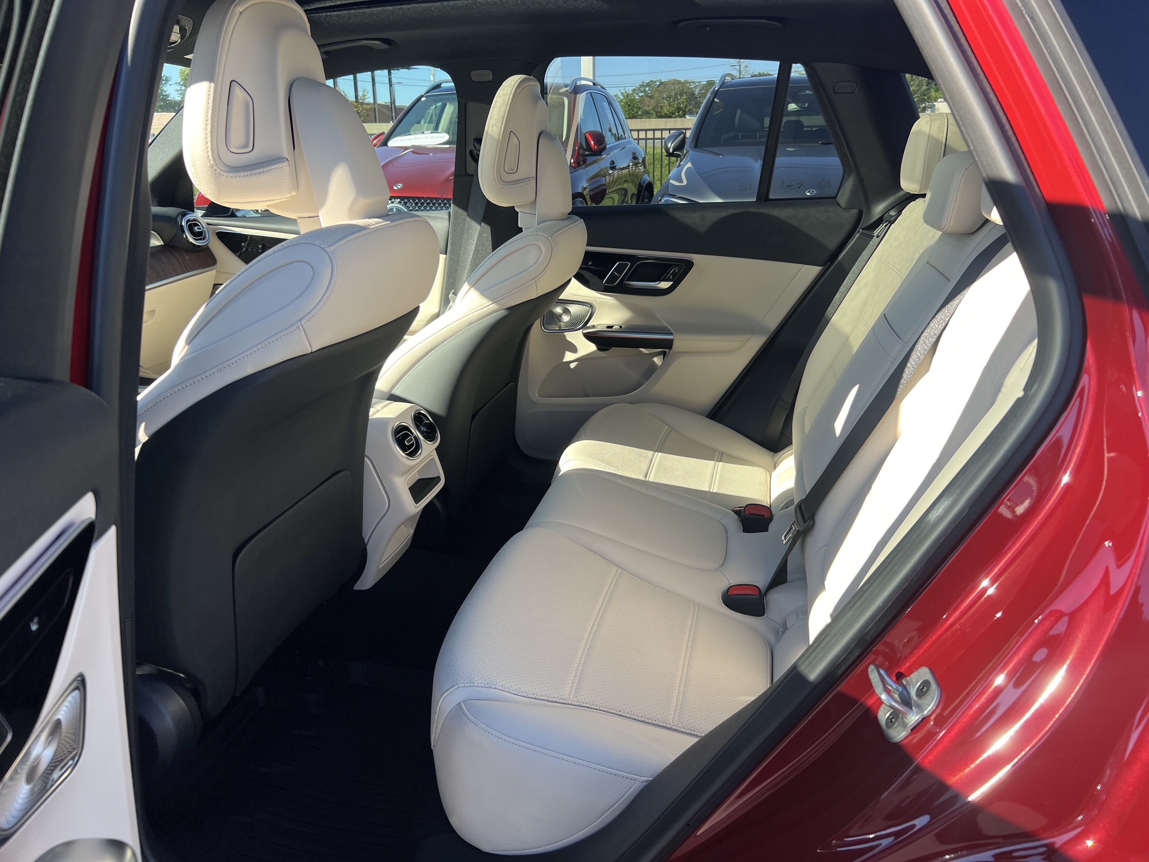 Certified 2026 Mercedes-Benz GLC 300 image 34