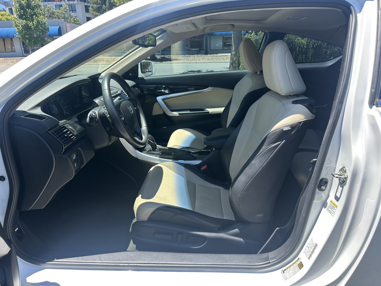 Used 2015 Honda Accord EX-L image 16