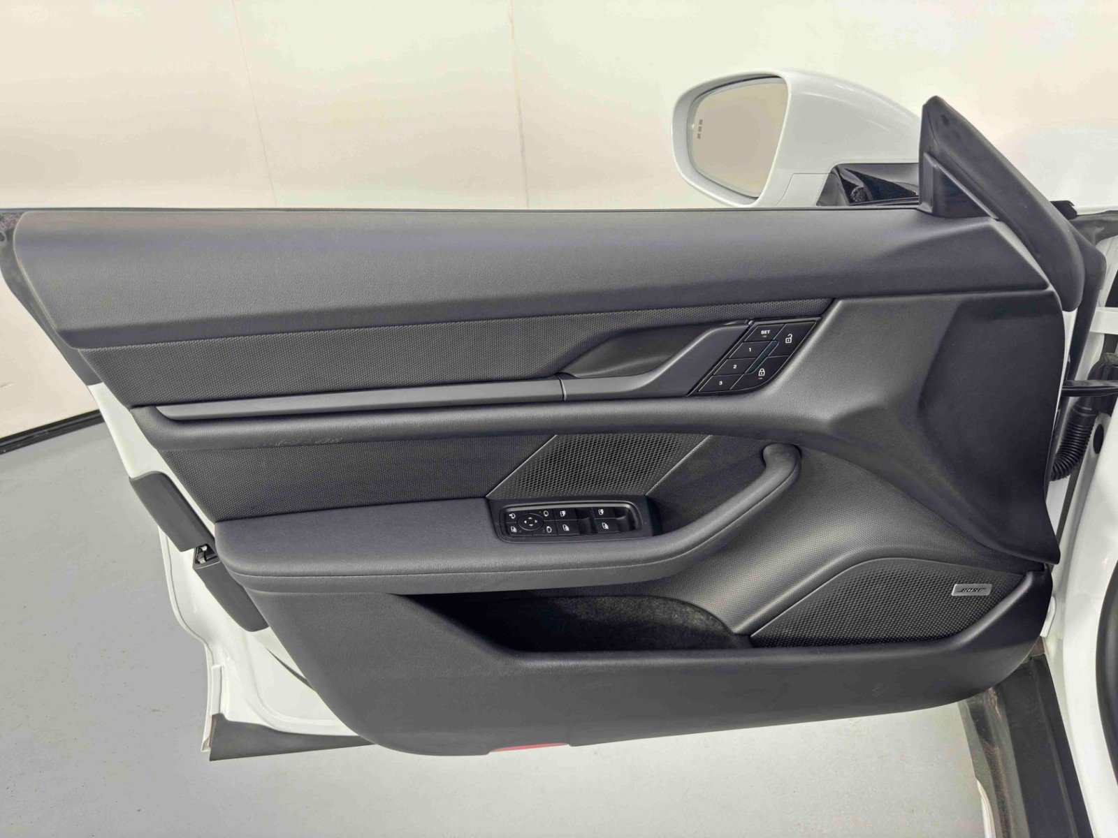 Used 2024 Porsche Taycan 4 Cross Turismo w/ Premium Package AWD/4WD image 44