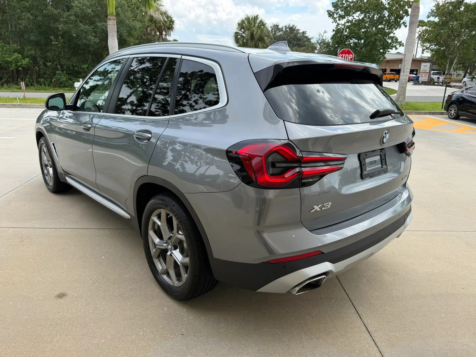 Used 2024 BMW X3 sDrive30i w/ Convenience Package RWD image 6
