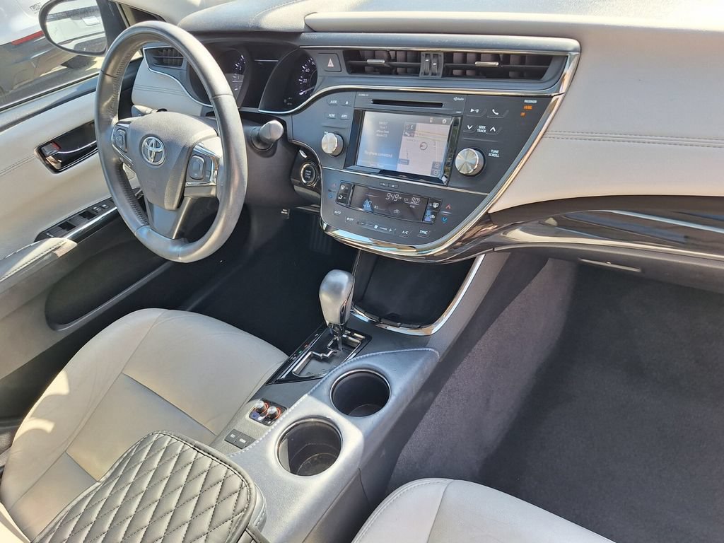 Used 2015 Toyota Avalon XLE Touring FWD image 28