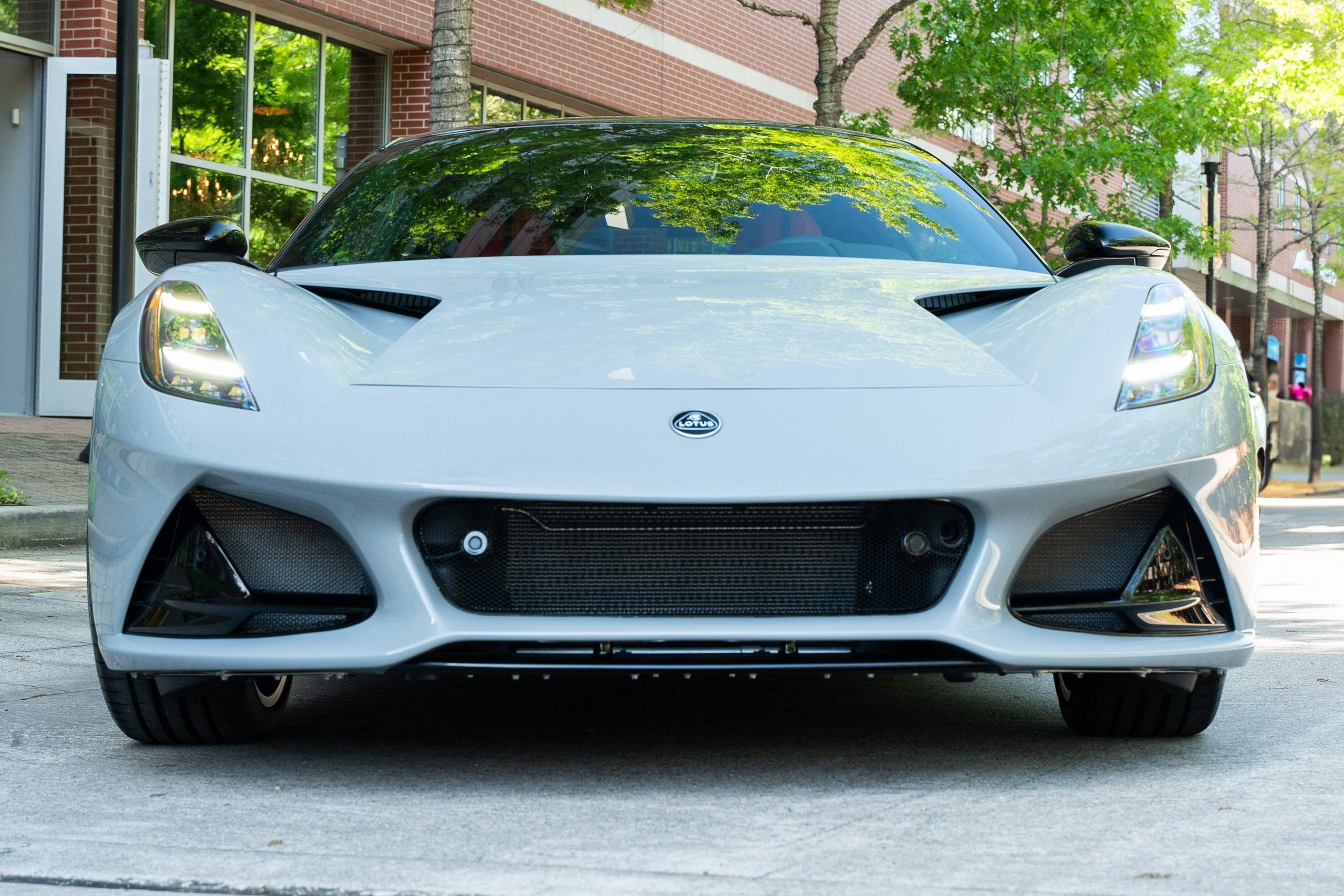 Used 2025 Lotus Emira image 31