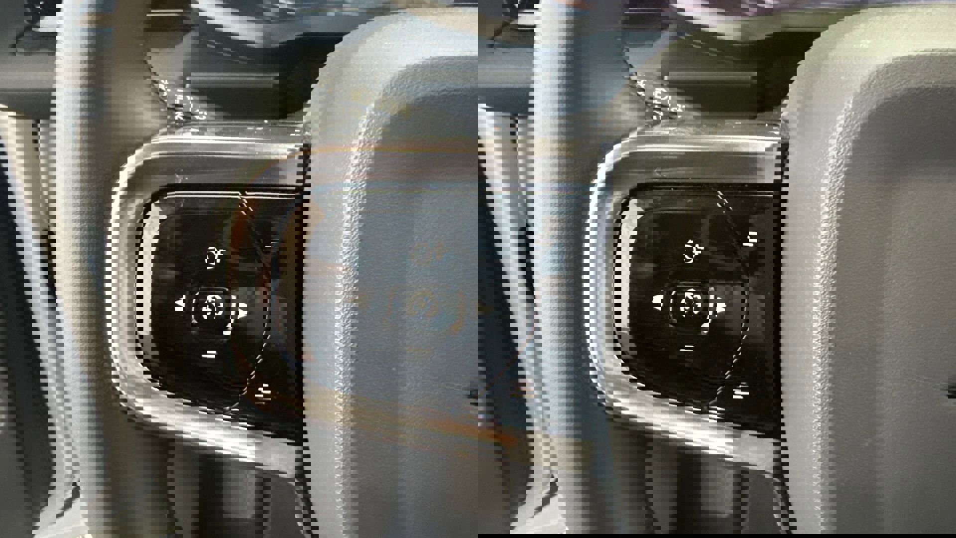 Certified 2022 Polestar Polestar 2 w/ Performance Package image 10