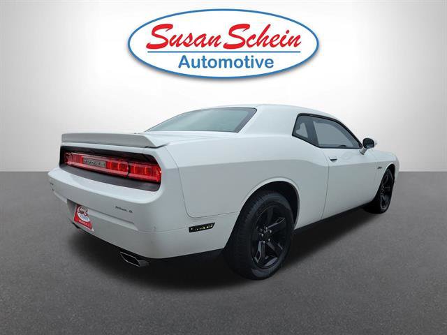 Used 2011 Dodge Challenger SE image 5