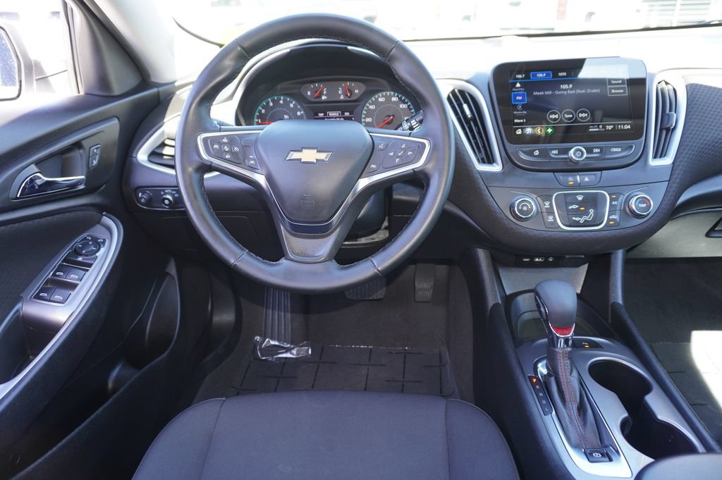 Used 2025 Chevrolet Malibu RS FWD image 10