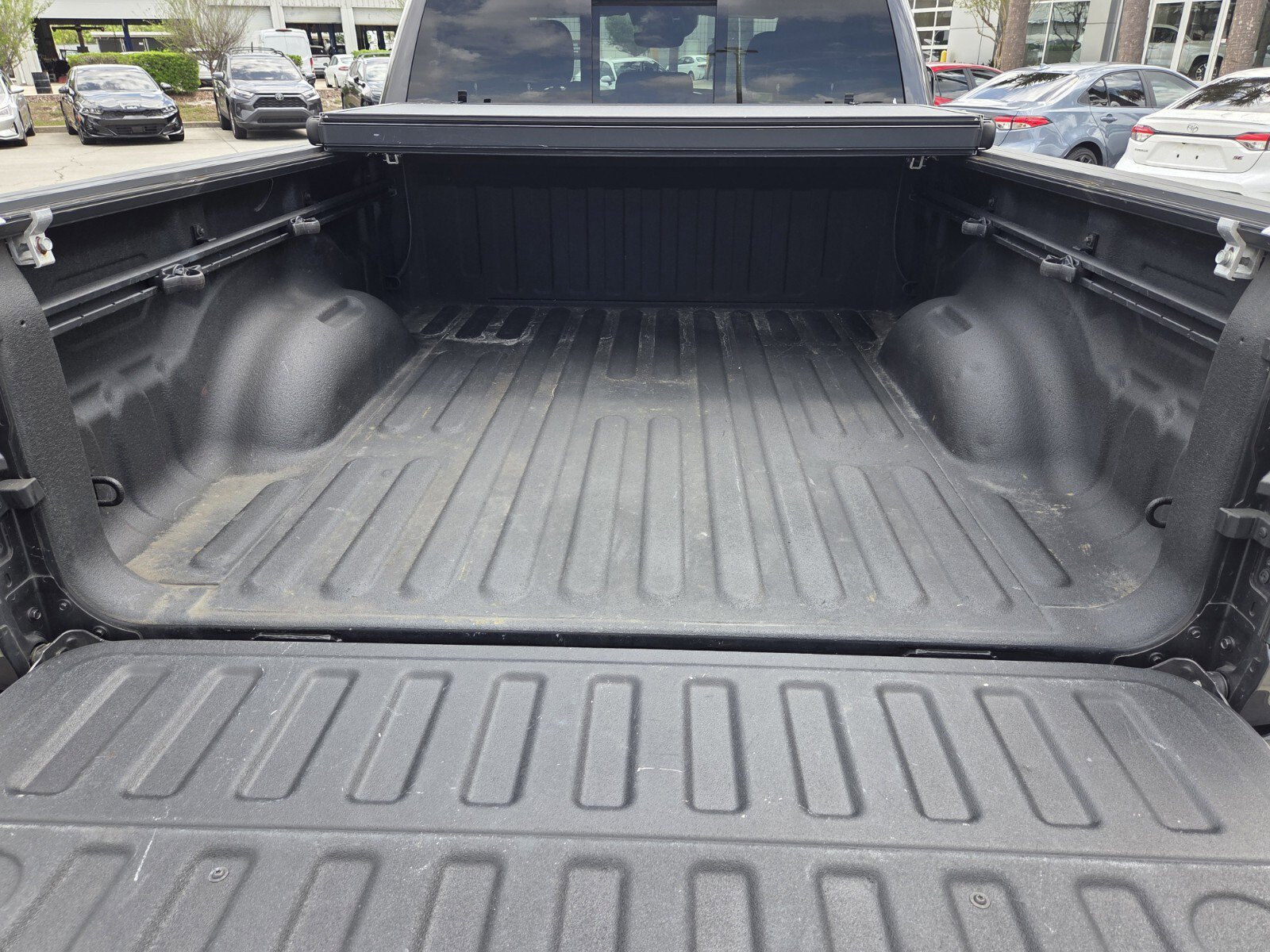 Used 2020 RAM 1500 Laramie image 9