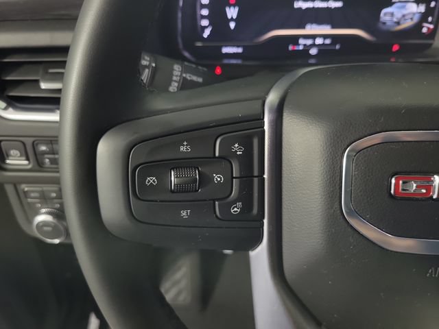 Used 2024 GMC Yukon SLT w/ SLT Luxury Package AWD/4WD image 26