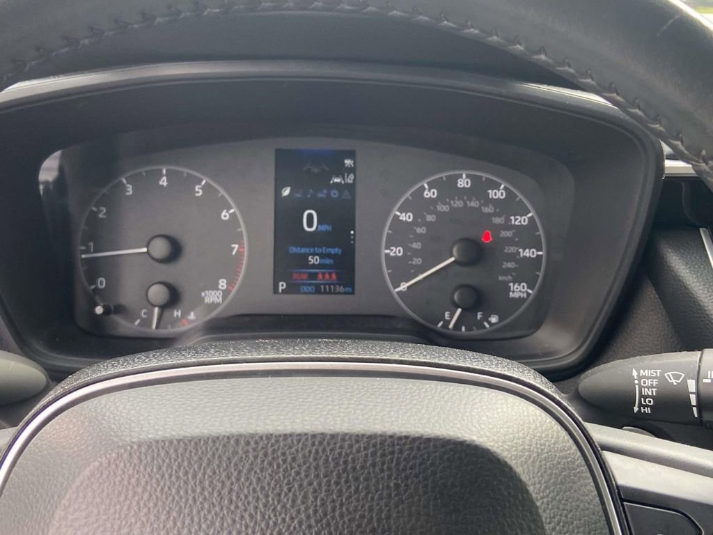 Used 2025 Toyota Corolla SE image 35