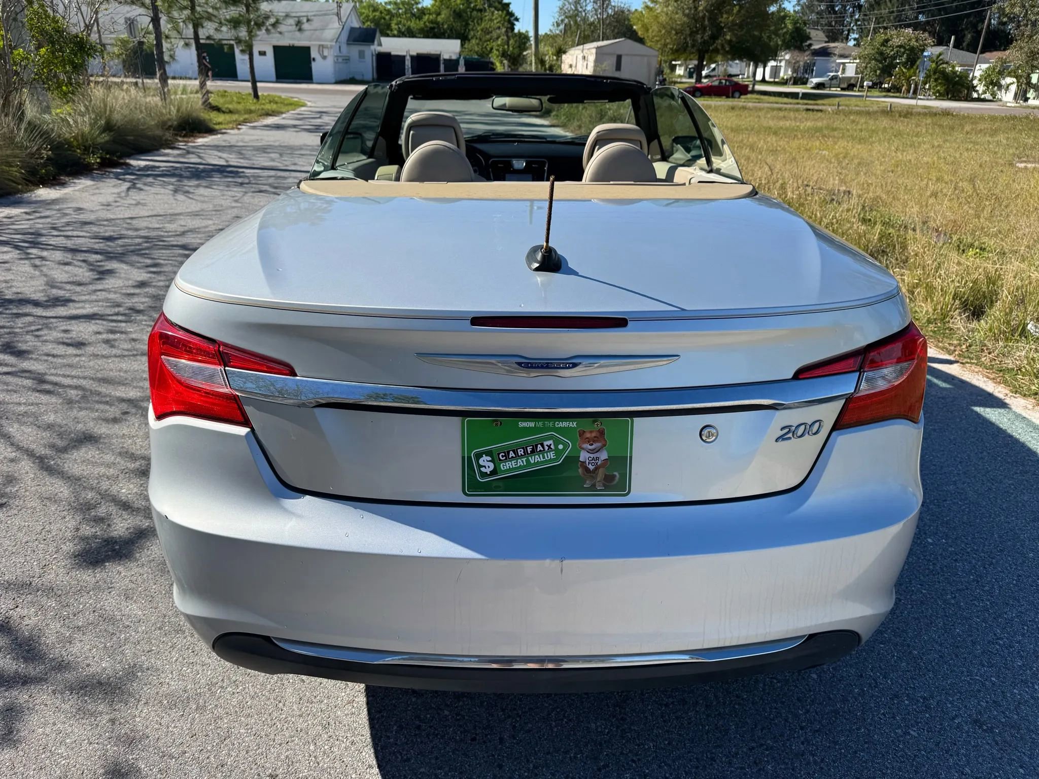 Used 2011 Chrysler 200 Limited image 8